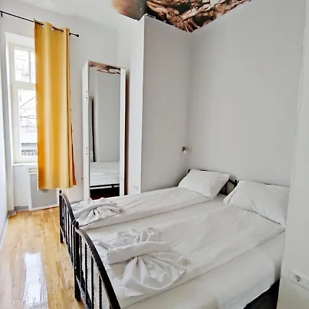 Хостел Franz Ferdinand