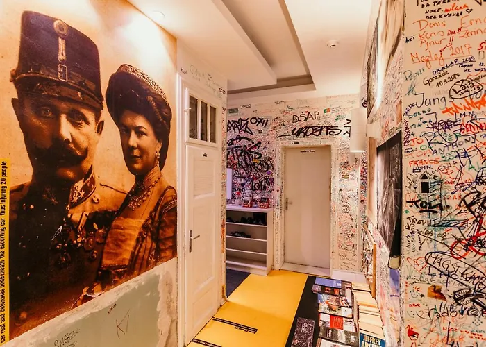 Hostel Franz Ferdinand *