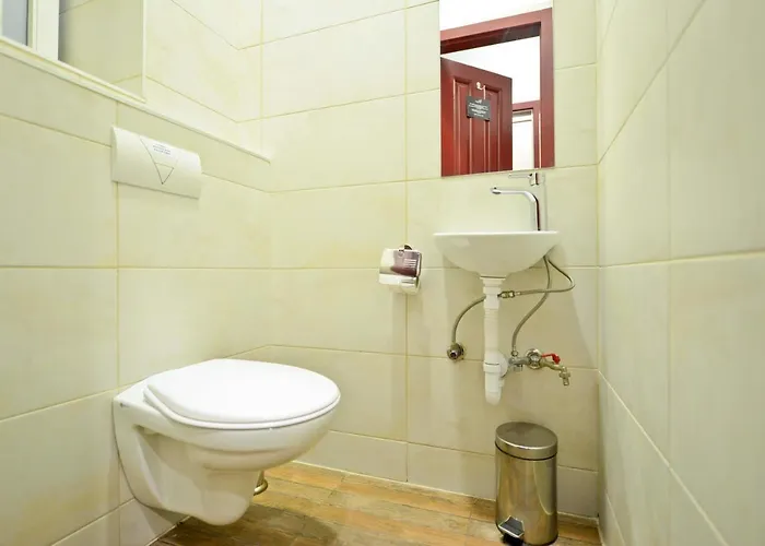 Franz Ferdinand Hostel *