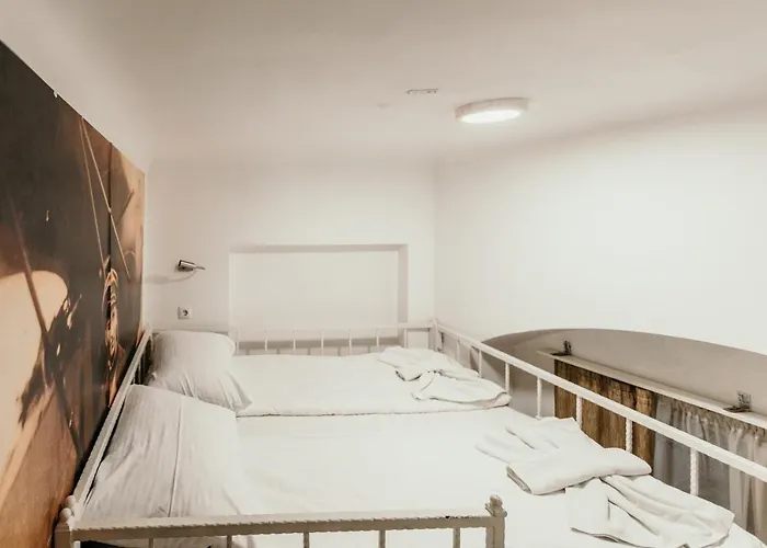 Franz Ferdinand Hostel *